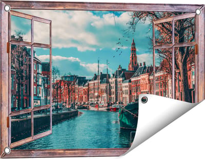 Gards Tuinposter Doorkijk Gracht in Groningen - 60x40 cm - Tuindoek - Tuindecoratie - Wanddecoratie buiten - Tuinschilderij