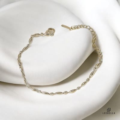 Leerella Elegante Ovale Kralen RVS Armband Zilverkleurig - Waterproof, Hypoallergeen en Verstelbaar 16 + 5cm