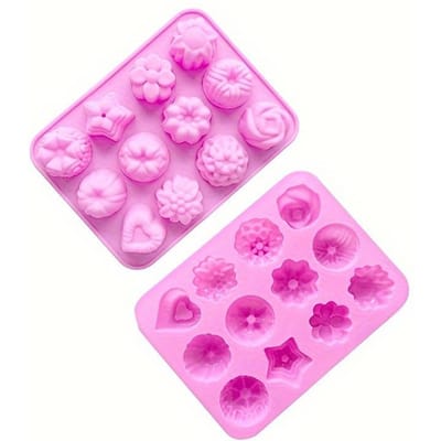 Siliconen Mallen voor het Maken van Zeep, Lotion Repen en Badbommen, met Holtes in Diverse Vormen. 12 Cavity Flower Molds roze