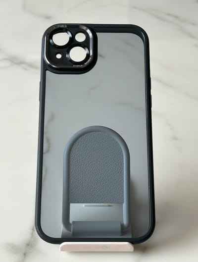 Luxe en stevige siliconen/acryl back cover hoesje met camera bescherming - Geschikt voor Apple iPhone 14 / iPhone 15 - Zwart/Transparant
