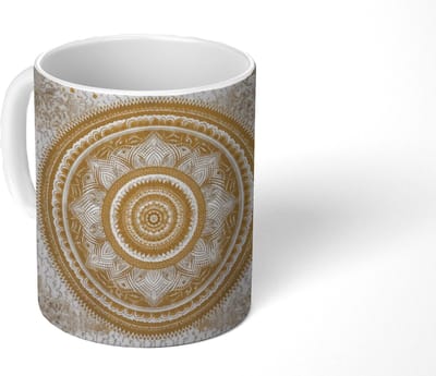Mok - Koffiemok - Mandala - Bloemen - Goud - Wit - Design - Mokken - 350 ML - Beker - Koffiemokken - Theemok