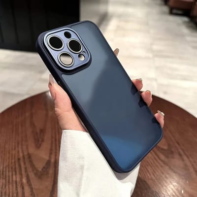 Doorschijnend Silcone hoesje Geschikt voor: iPhone 16 Pro Max - Back Cover met Camera Bescherming - Bumper - Donkerblauw