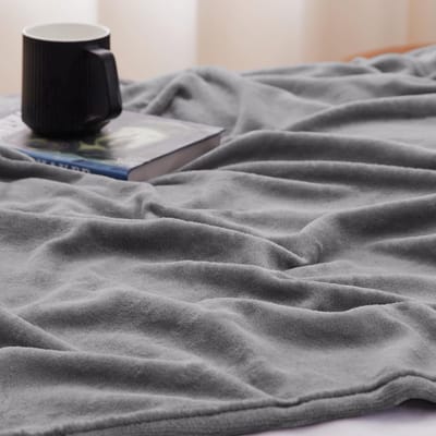 Store_7 - knusse deken - fluffy deken - warm fleece deken - grijs - zachte bank throw - 150x200 cm - geschikt voor volwassenen - XL