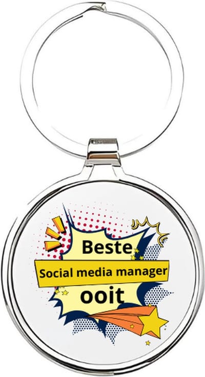 Akyol - de beste social media manager ooit Sleutelhanger - Manager - de beste social media manager - social media manager - directeur - werk - cadeau voor je baas - sleutelhanger voor je baas - werkgever - leukste werkgever die er is - 4 x 7,5 CM