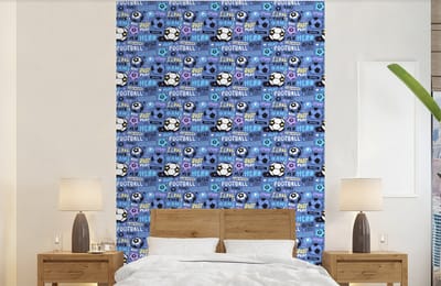 Behang - Fotobehang Patronen - Voetbal - Blauw - Jongens - Kinderen - Kids - Jongetje - Breedte 140 cm x hoogte 220 cm