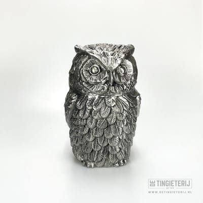 Tinnen Uil Sculptuur – Handgemaakt Miniatuur – Decoratieve Uil van Tin – Uniek Cadeau & Luxe Woondecoratie - levensecht -