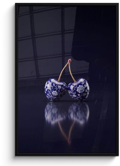 Poster in lijst - Fotolijst 80x120 cm - Posters - Porselein- Kersen - Delfts - Blauw - Posterlijst zwart - Decoratie - Wanddecoratie woonkamer - Muurdecoratie slaapkamer