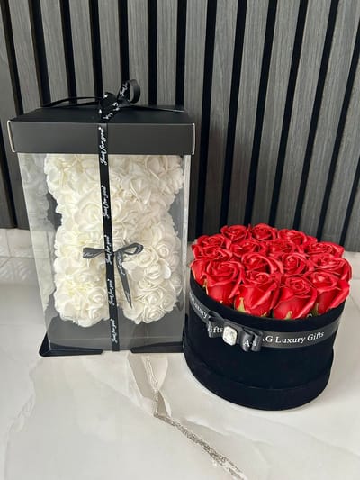 AG Luxurygifts rozen box - flower box - cadeau - rozen - for haar - soap roses - velvet - luxe - Valentijnsdag - Moederdag - cadeau box