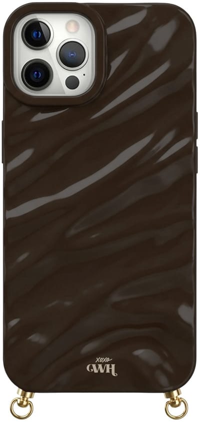 xoxo Wildhearts Glaze Cord Case Brown telefoonhoesje - geschikt voor iPhone 12 Pro Max - Dream hoesje geschikt voor telefoonkoord - Glimmende silicone case met plooien - Vlekbestendig hoesje met haakjes - Bruin