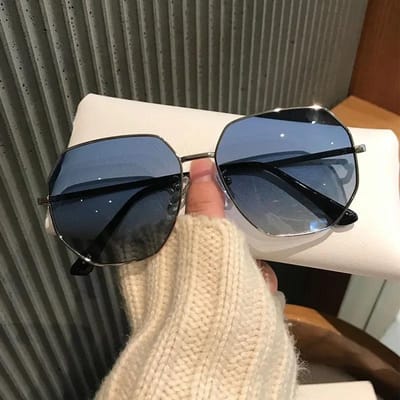Nouveaux Lunettes de Soleil Hexagonales Verres Découpés Lunettes de Soleil Classiques Vintage Femmes Hommes Design de Luxe Monture Métallique pour Dames Voyage Qualité Professionnelle