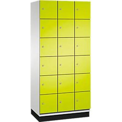 C+P Cambio lockerkast, 3 vakken, 18 vakken, met plint, B 900 x D 525 x H 1980 mm, lichtgrijs/kleedgroen