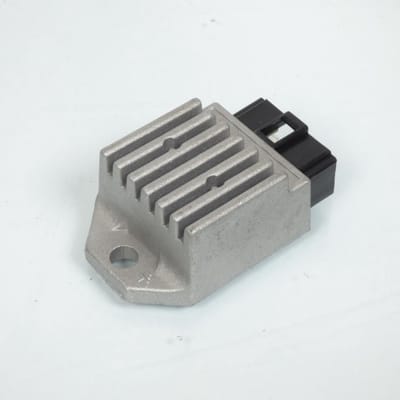 Régulateur redresseur de tension P2R pour Moto Aprilia 50 RX Neuf