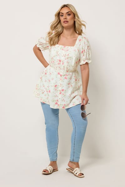 Yours Witte Blouse Met Inktzwarte Bloemen En Milkmaidhalslijn Size 42