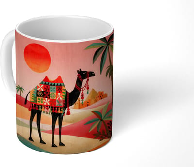 Mok - Koffiemok - Kameel - Gekleurd tapijt - Duinen - Rode zon - Mokken - 350 ML - Beker - Koffiemokken - Theemok