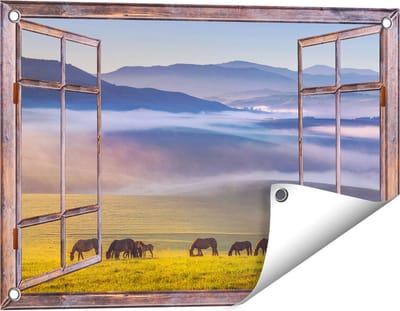 Gards Tuinposter Doorkijk Kudde Wilde Paarden in de Wei bij Heuvels - 60x40 cm - Tuindoek - Tuindecoratie - Wanddecoratie buiten - Tuinschilderij