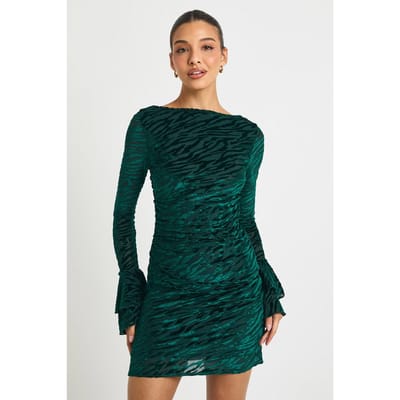 boohoo Dames Devore uitlopende mouw open rug mini-jurk | Groente | Maat: 36