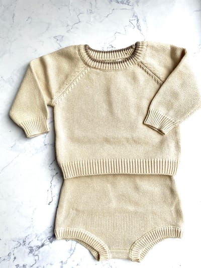 Omer en Odille - gebreid setje - Trui met broek - beige - 0-6 maanden