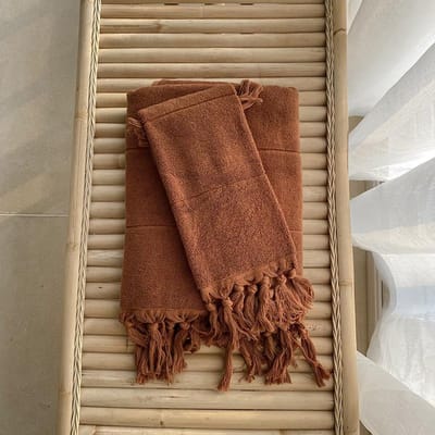 Serviette de bain en pur coton avec pompons noués Serviette de bain Couleur unie Coton Maison Évacuation de l'humidité Serviettes pour le visage Couverture polyvalente Serviette Couette l 35 * 76 brown