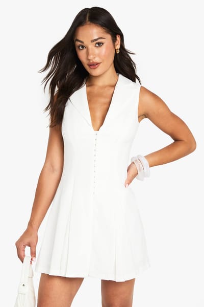 boohoo Dames Petite op maat gemaakte blazerjurk zonder mouwen met haak- en oogdetail en getailleerde taille | White | Maat: 10