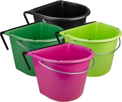 Vplast Voerbak 15 liter met ophang + hengsel - Voerbak paard - Voeremmer - Voerbak paarden ophangbaar - Groen