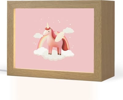 Nachtlampje 20x15 cm - Kinder lampje - Eenhoorn - Vleugels - Roze - Regenboog - Tafellamp kinderkamer - Slaapkamer lamp - Bedlamp kinderen - Kinderlampje stopcontact - Wandlamp babykamer - Nachtlampjes
