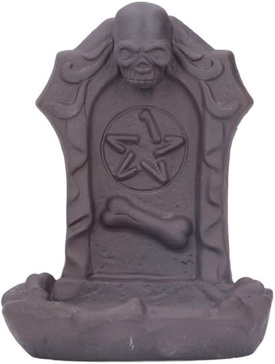 Keramische wierookbrander in de vorm van een schedel met waterval effect, ideaal voor aromatherapie en als decoratief ornament voor bureau en huis, zorgt voor ontspanning