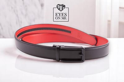 Zwart + rood lederen riem zonder gaatjes met automatische gesp voor heren ( Model N076 )