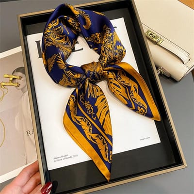 Pure Zijde Sjaal Dames Lente Zomer Vierkante Nek Sjaals Foulard Vrouwelijke Bandana Hoge Kwaliteit Effen Bufanda white