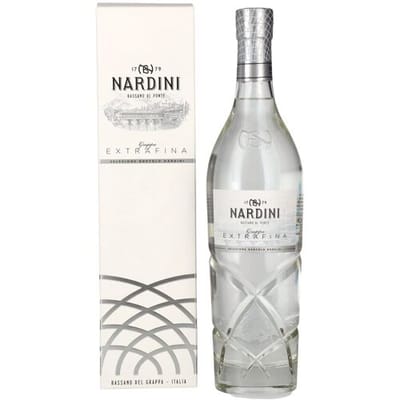 Nardini Grappa EXTRAFINA 42% Vol. 0,7l in geschenkverpakking