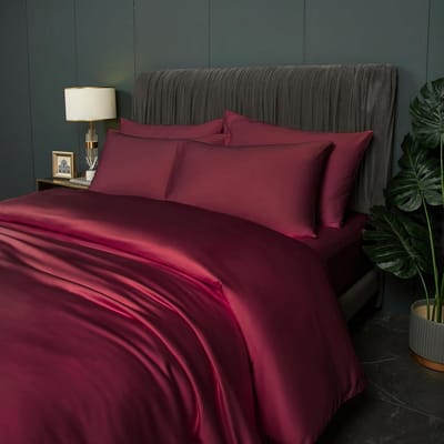 Bamboe Beddengoed - Zomer Dekbed - Comfortabele Slaap - Ademend en Koel - 200 x 220 cm - Wijnrood