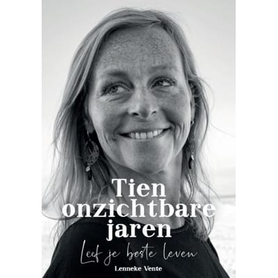 Tien Onzichtbare Jaren - Lenneke Vente