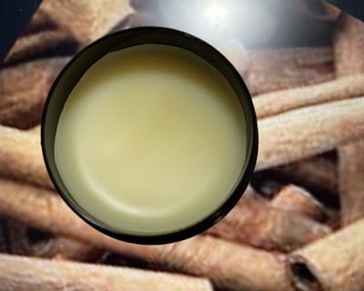 Lippenbalsem Kaneel 30 gr. Puur Natuur!! van OmAnne Prijs Inclusief Verzending!!
