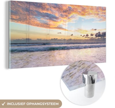 MuchoWow® Glasschilderij 120x60 cm - Schilderij acrylglas - Strand - Wolken - Water - Foto op glas - Schilderijen