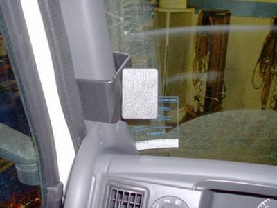Brodit ProClip houder geschikt voor Volvo FH Serie/ NH Serie/ FM Serie 2003-2006 Left mount
