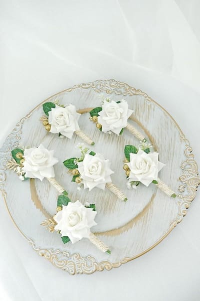 Heren Boutonnieres Set - Kunstbloemen Mannen - Bruiloft Accessoires - Zijden Rozen Decoratie - 6 Stuks - Ivoor Wit