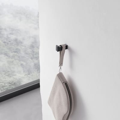 KEUCO Handdoekhaak van metaal, zwart mat gepoedercoat, voor badkamer en gastentoilet, wandhaken voor handdoeken en badjassen, Edition 11 Black Selection