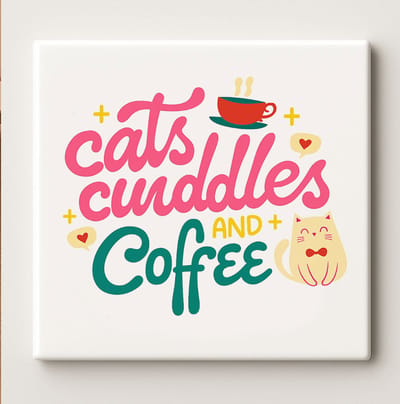 Keramische Quote Tegel 15x15cm – “Cats, Cuddles and Coffee” Schattig Kat & Koffiekopje Ontwerp – Perfect Cadeau voor Kattenliefhebbers & Koffiefans