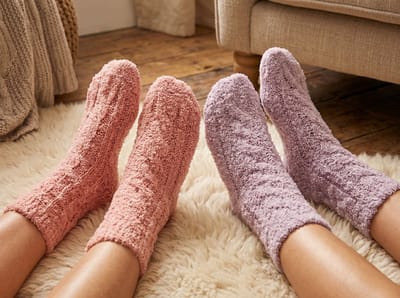 Fluffy Dames Sokken - 2 paar - huissokken - sleep sokken -Drukvrije boord - paars - 36 - 40 - cadeau voor haar - giftbox - Kerst cadeau - geschenk vrouwen - warm - zacht