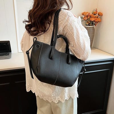 Niche Design Tote Bag Geplooide Onderarmtas Trendy Grote Capaciteit Boodschappentas Modieuze Handgedragen Eénschouder Pendeltas zwart