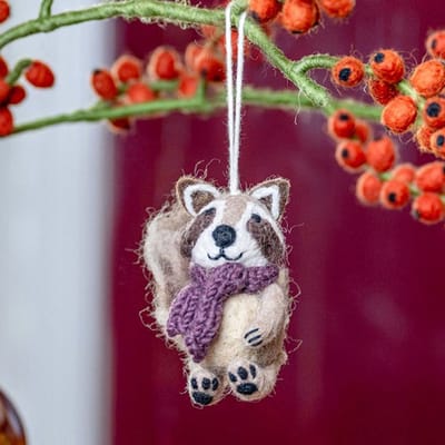 Wolvilt Hanger Wasbeer Indian Summer - Paars - Fairtrade Homedeco - 10x4x7cm