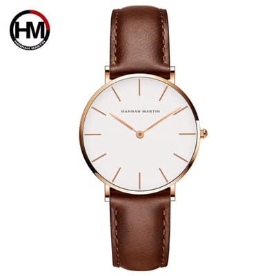 HANNAH MARTIN horloge met bruine lederen polsband, witte wijzerplaat, gouden horlogekast en gouden wijzers voor dames met stijl ( model CB36 FK )