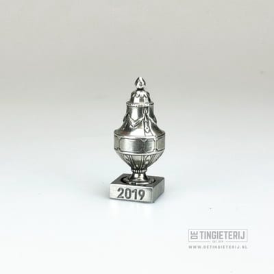 KNVB Beker - 2019 - AJAX - Officieel KNVB Product - Luxe verpakking - Uniek miniatuur - Voetbal - Fanartikel