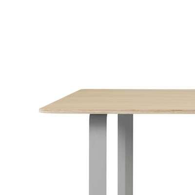 Muuto - 70/70 tafel - eiken - lichtgrijs - L - beige