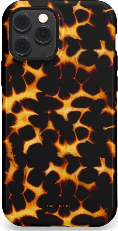 Casetastic Hoesje Geschikt voor Apple iPhone 12/12 Pro Magsafe - Stijlvolle Beschermende Duo-layer Case - Gevaarlijkspoor