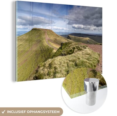 ® Glasschilderij 180x120 cm - Schilderij acrylglas - Groene bergen in het Nationaal park Brecon Beacons in Engeland - Foto op glas - Muurdecoratie woonkamer - Wanddecoratie slaapkamer - Schilderijen