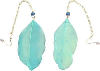 Behave - Oorhangers met veer en glaskraal - boho zomer festivallook