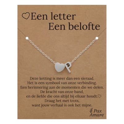 Letter P ketting op Cadeau Kaartje - Een letter, een belofte - 45cm Zilverkleurig Stainless Steel - Initiaal & Hartje Hanger - Pax Amare