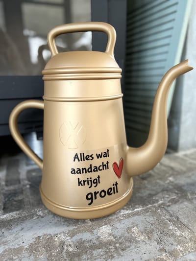 Creaties van Hier - Gieter - Alles wat aandacht krijgt groeit - Goud - 12 Liter