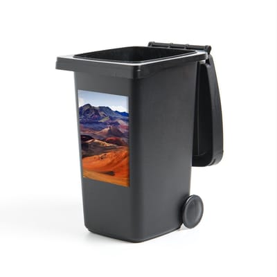Container sticker Nationaal park Volcanoes - Fel gekleurde stenen in het Nationaal park Volcanoes - 40x60 cm - kliko sticker - weerbestendige containersticker