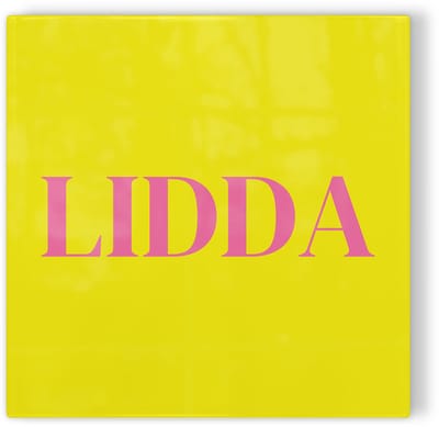 Tegeltje Leiden Lidda - geel roze - tegeltje stad - tegeltje met tekst